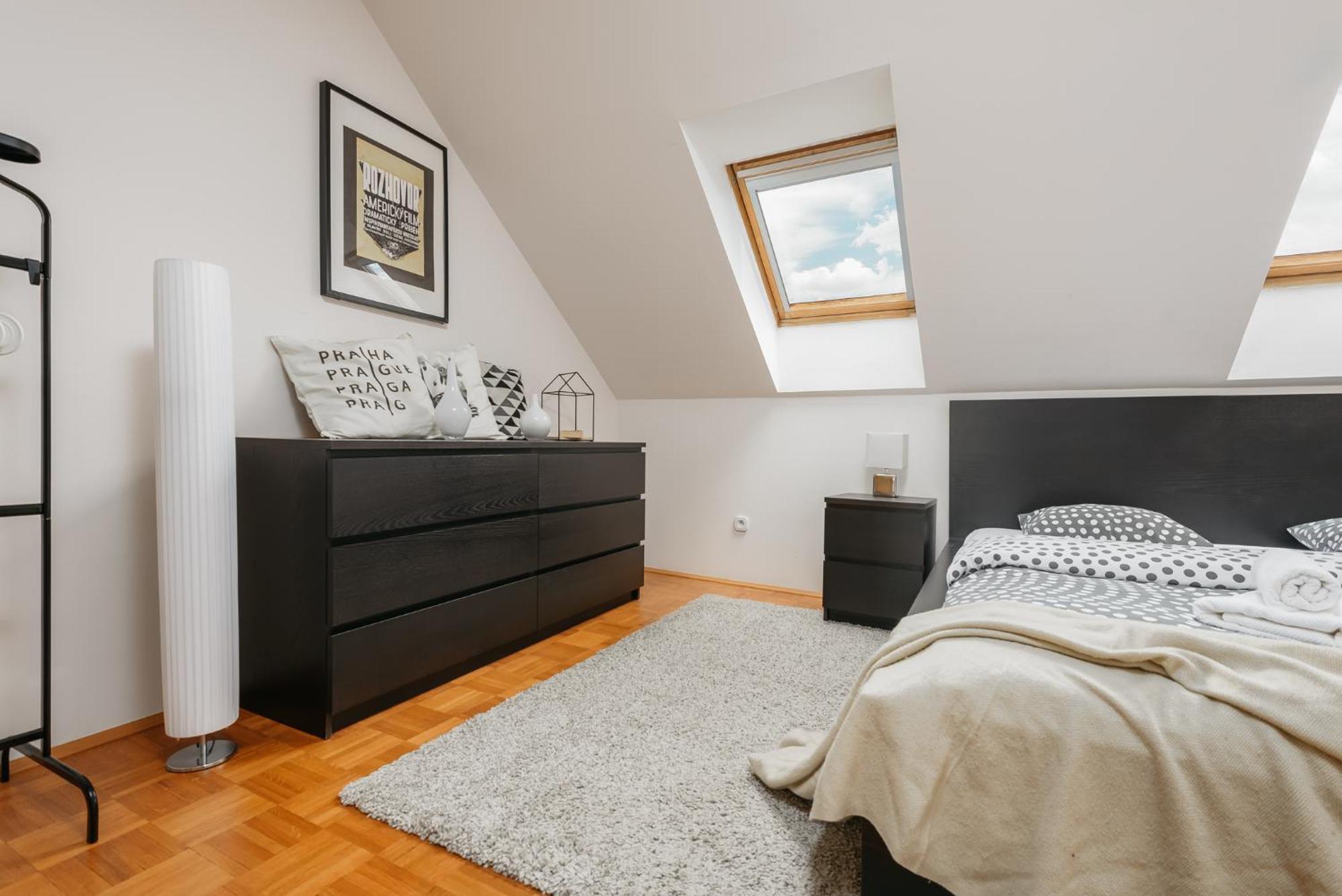 Apartment Roy 2 Bdr With Castle View, Parking & Ac *